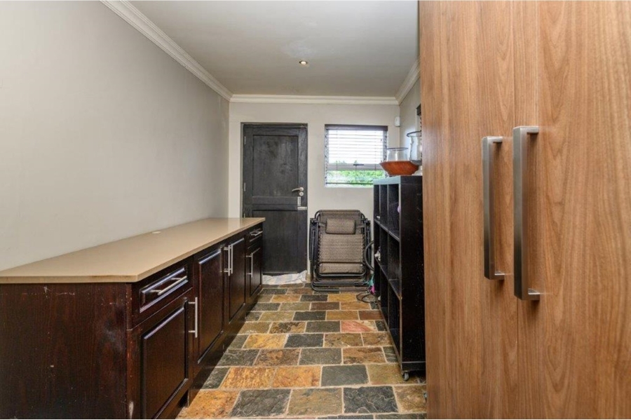 4 Bedroom Property for Sale in Lovemore Park Eastern Cape